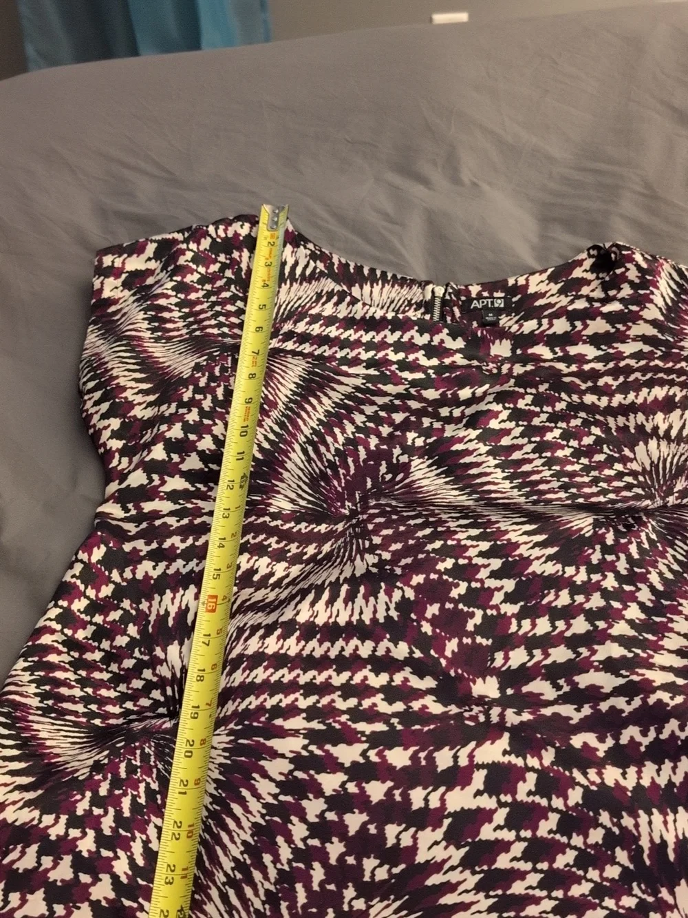 Apt. 9 Purple Patterned Cap Sleeve Dress Size Medium Q - Picture 4 of 9